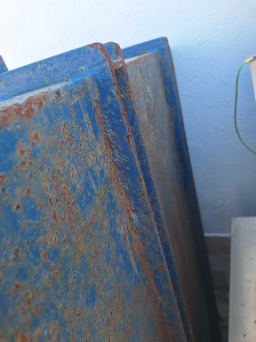 Cuba para uva ou outros utilizações usada em bom estado