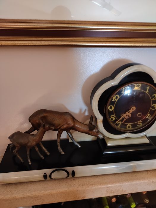 Relógio decorativo em mármore/jade