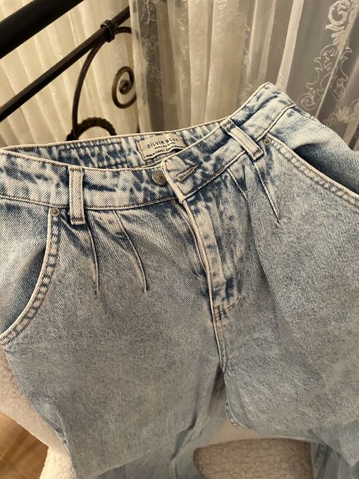 джинси світлого відтінку