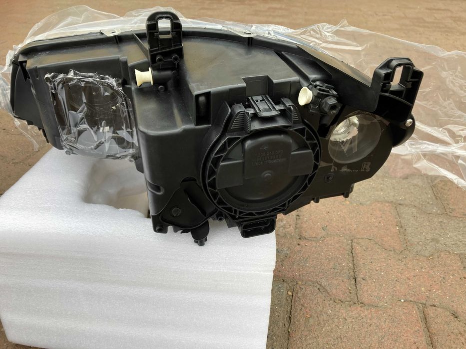 Фары Bi-Xenon BMW	X5 E70 LCI БЕЗ БЛОКОВ Фара не адаптивные