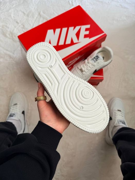 Кросівки Жіночі Nike Air Force 1 Low White and Black
