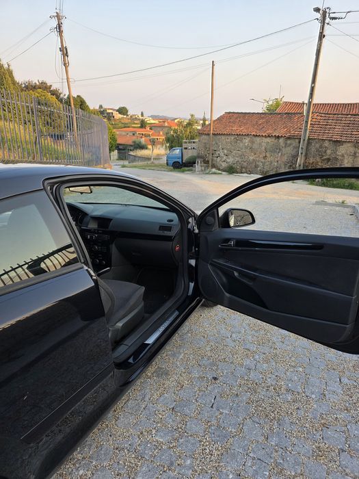 Opel Astra H GTC 1.7CDTI