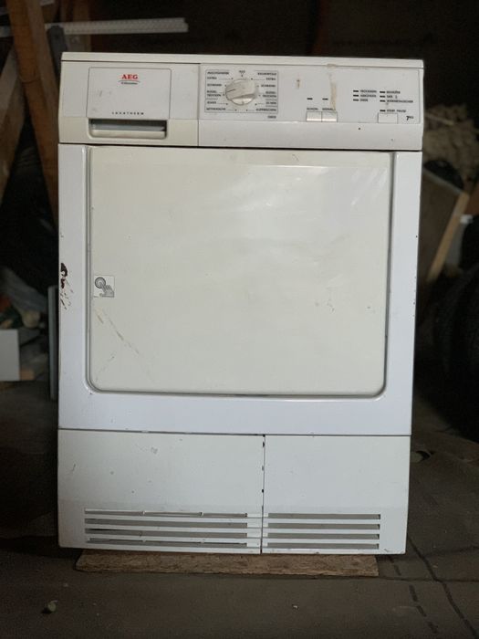 Сушильна машина AEG Lavatherm 56820