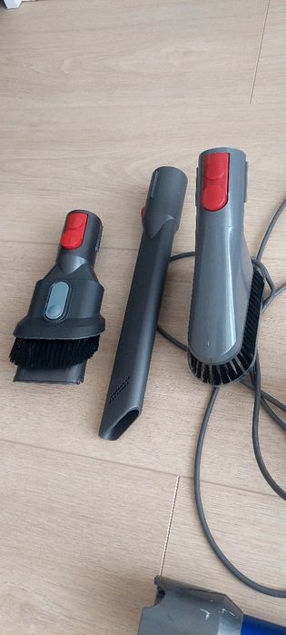 Dyson V7 extra .