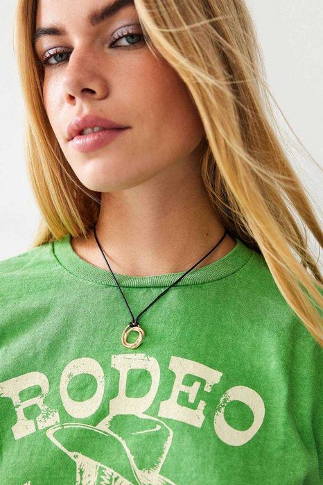 підвіски на шнурках urban outfitters
