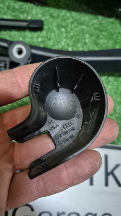 Hastes Escovas Limpa Para-Brisas / Traseira Audi A4 B6 B7 8E Originais - Excelente Estado