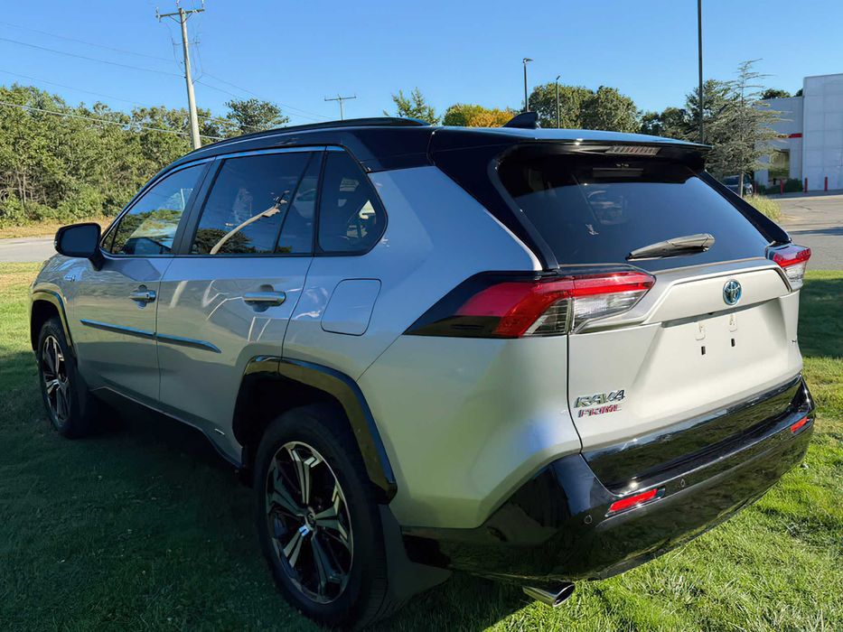 Toyota RAV4 Prime XSE      2022