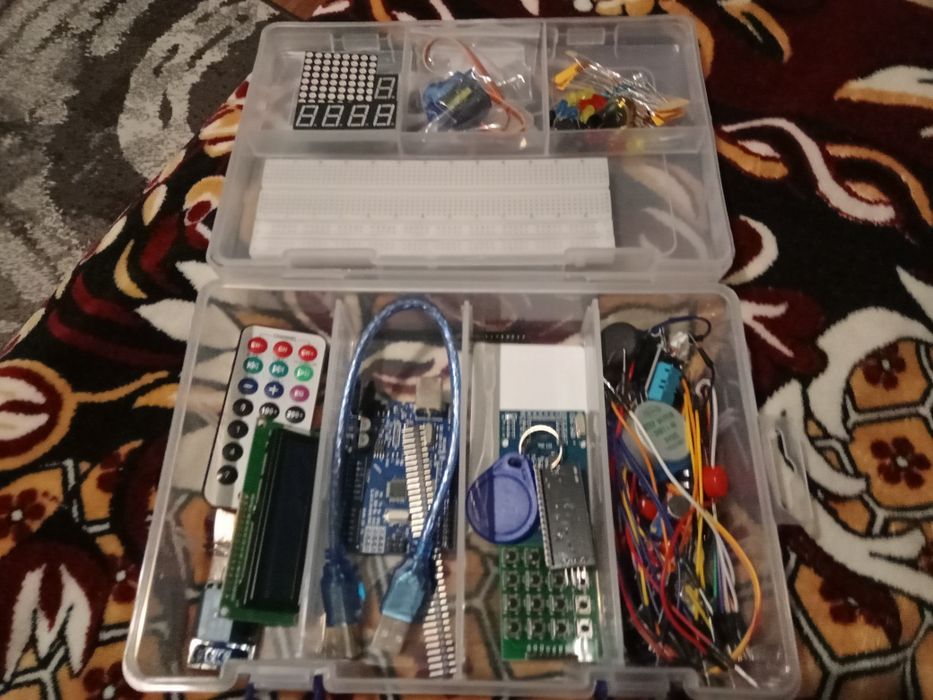 Навчальний набір електроніки Arduino Starter Kit Standard на базі Uno