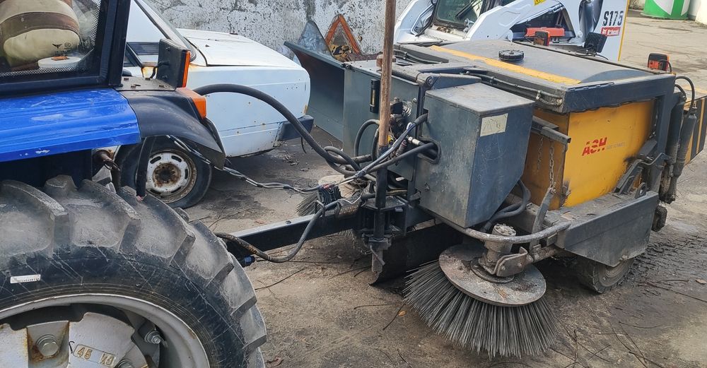 Продам ппідмітально-прибиральний причіп BEMAB G1