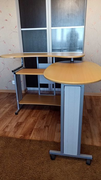 Компьютерный стол-трансформер