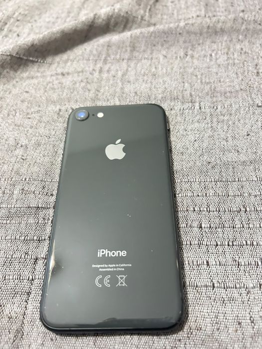 Vendo Iphone 8 em bom estado