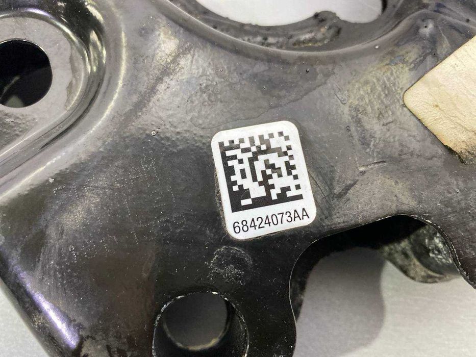 Кронштейн підрамника Jeep grand cherokee WL джип гранд черокі ВЛ 2021+