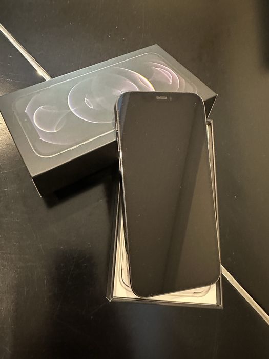 iPhone 12 pro (250€) e iPhone X pro (100€)