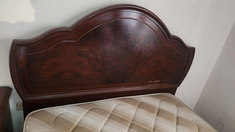 Quarto completo  em madeira