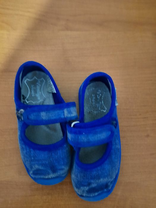 Продам детские тапочки в садик на мальчика