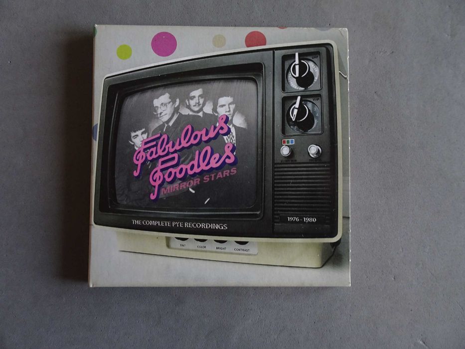 CD - Fabulous Poodles - Mirror Stars