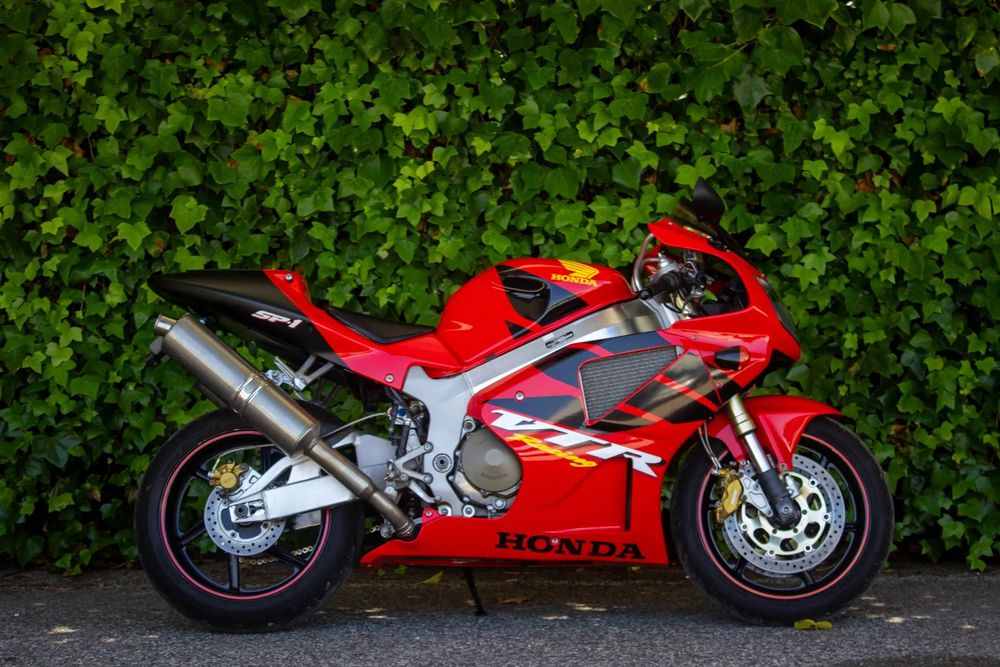 Honda VTR  1000 SP1