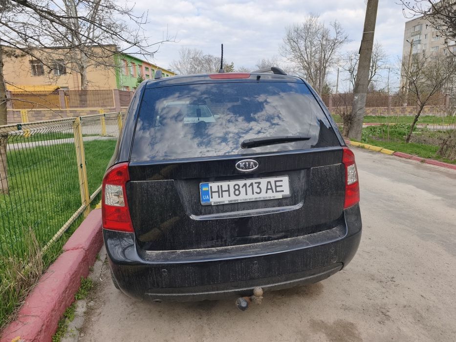 Продам Kia Karens