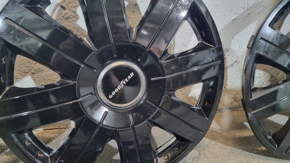 Kołpaki 15 R15 oryginał goodyear czarne