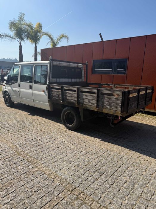 Carrinha Ford Transit Cabine Tripla