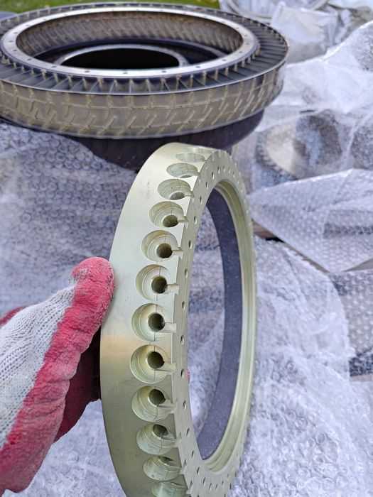 [1] Element silnika turbinowego K-15 (PZL I-22 Iryda)