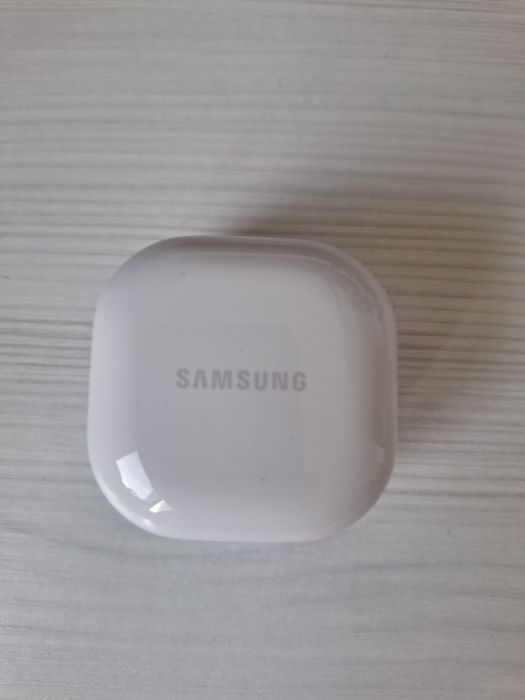 Навушники бездротові Samsung Galaxy Buds FE на запчастини/відновлення