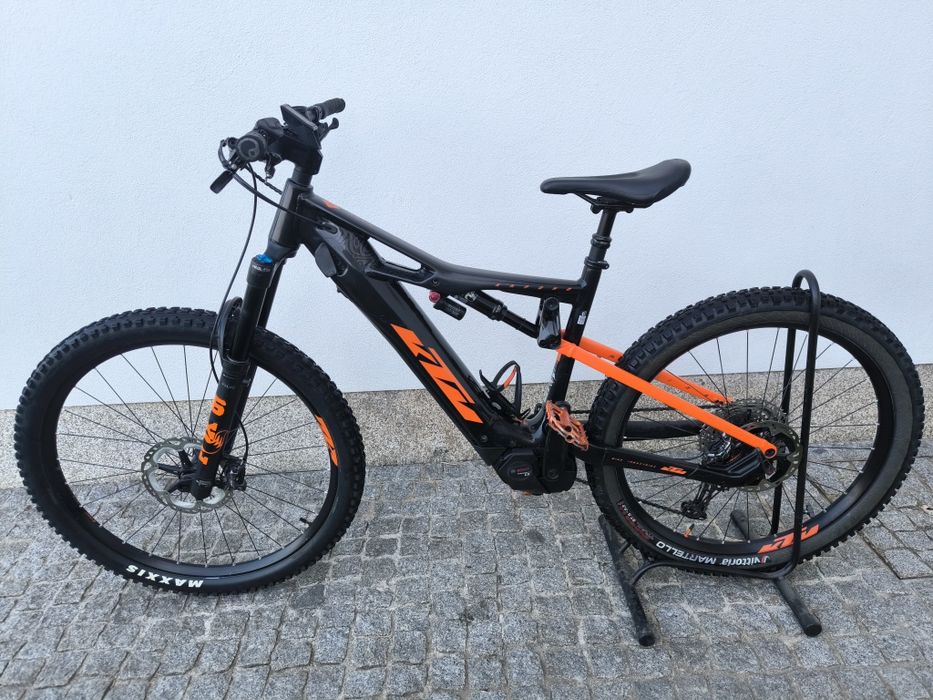 Bicicleta elétrica KTM macina