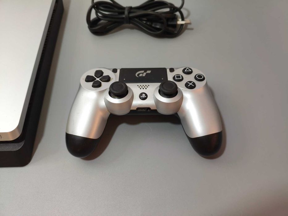 Playstation 4 GT Edição Especial