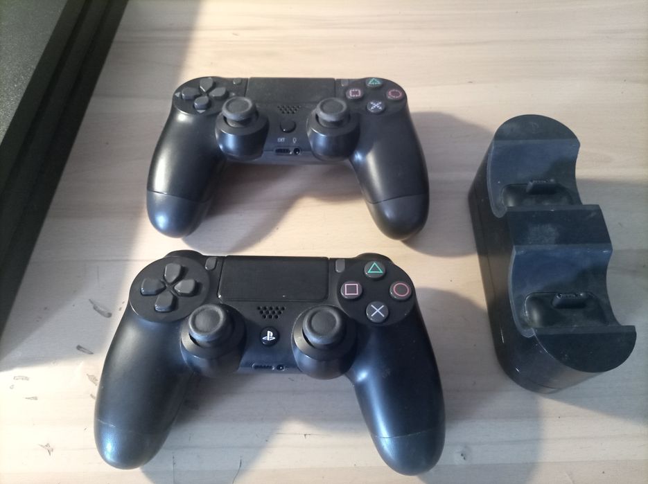 Konsola PS4 pro 1tb - gotowa do gry, wpinasz i grasz