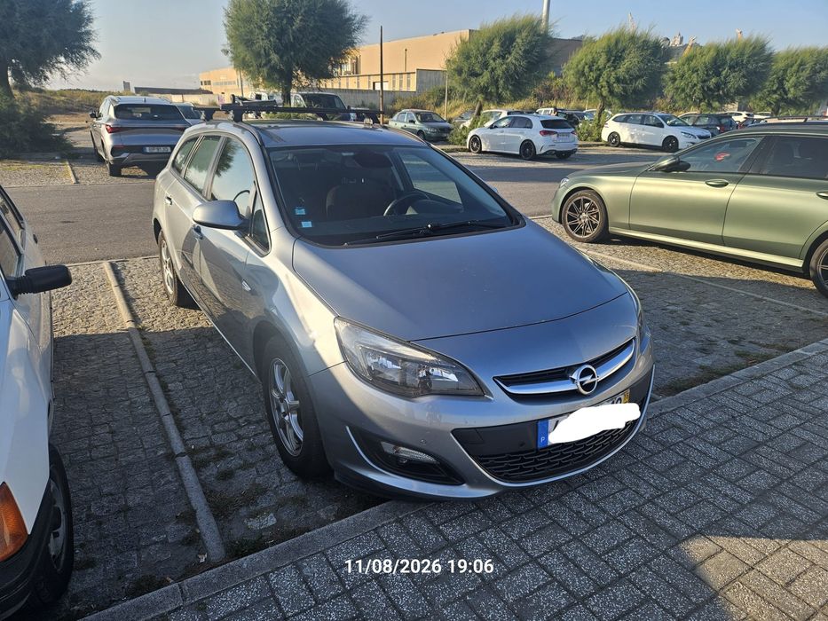 Opel Astra Sports Tourer 1.6 CDTI (2015) - Apenas 120.000 km