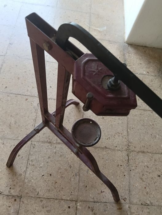 Emrolhador  para engarrafar