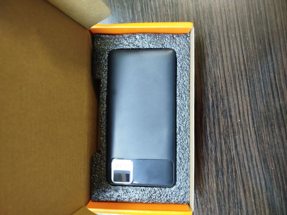 Павербанк Hinne на 10000mAh