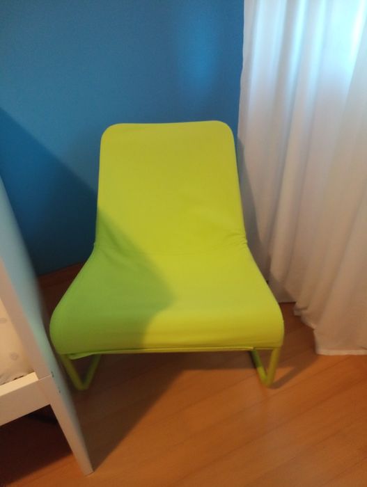 Cama IKEA + Estante + Cadeirão