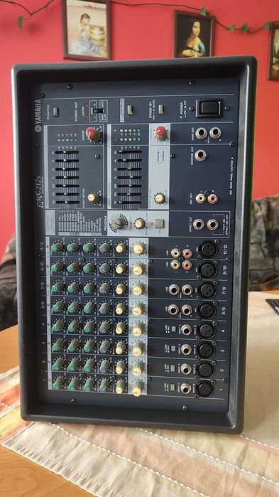 PowerMixer Yamaha EMX 212s