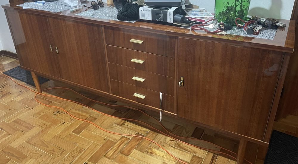 Aparador vintage,Movel de tv,2 roupeiros