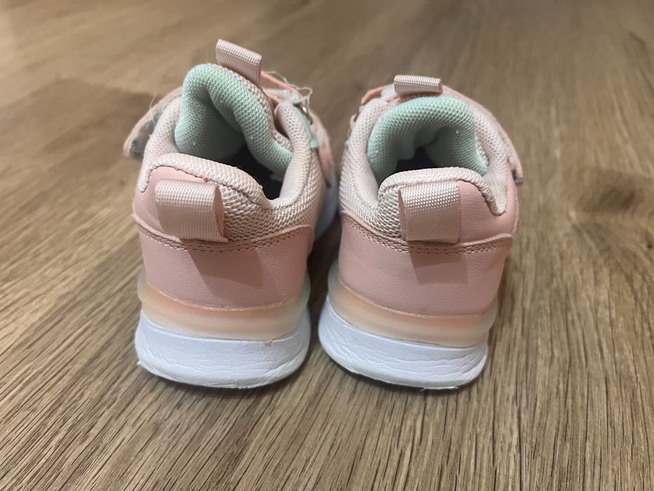 Кросівки 24р для дівчинки