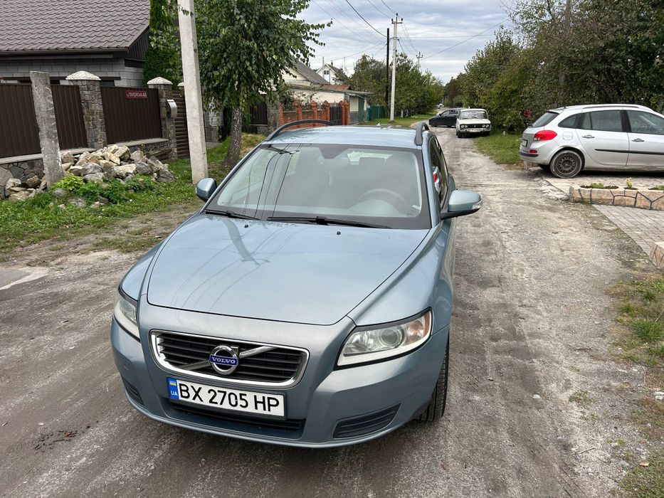Volvo V50 2010 • 1.6 дизель • механіка • 295 тис. км