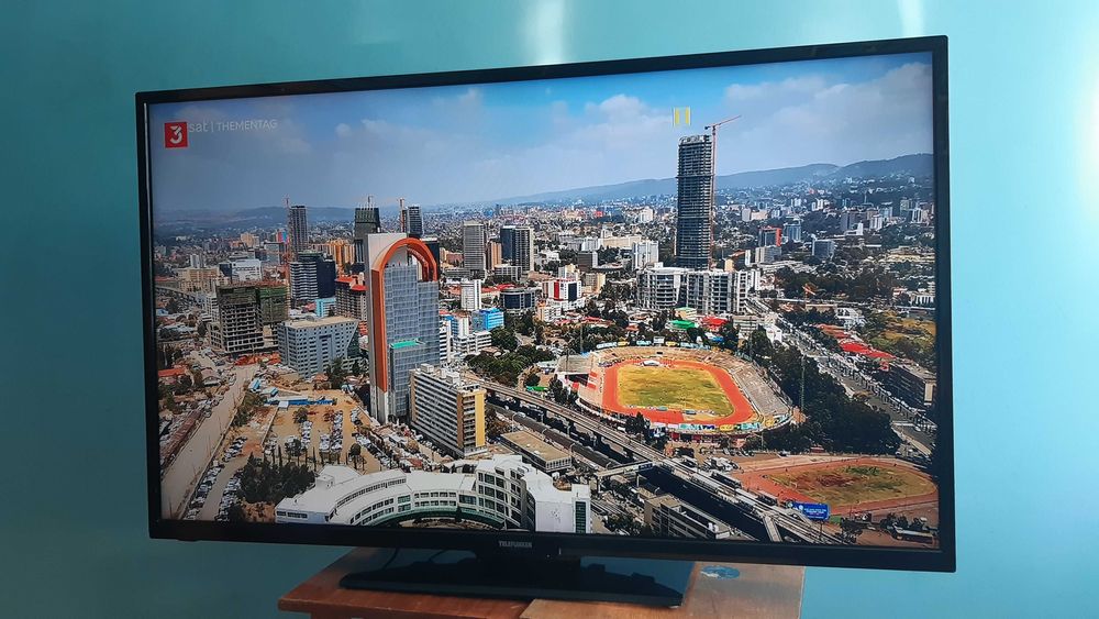 48" TELEFUNKEN (Німеччина)