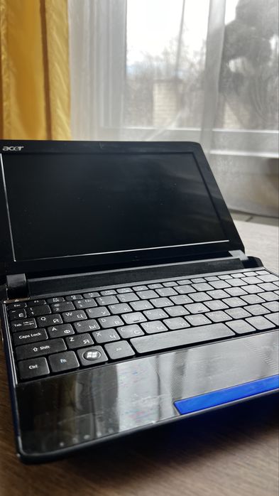 Нетбук Acer Aspire One (NAV50) / 10.1" / На запчастини або відновлення