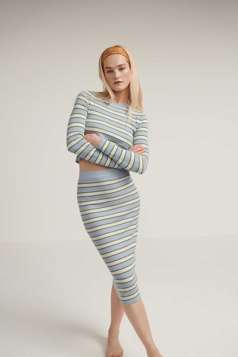 Стильний смугастий костюм в рубчик в полоску джемпер i спідниця zara