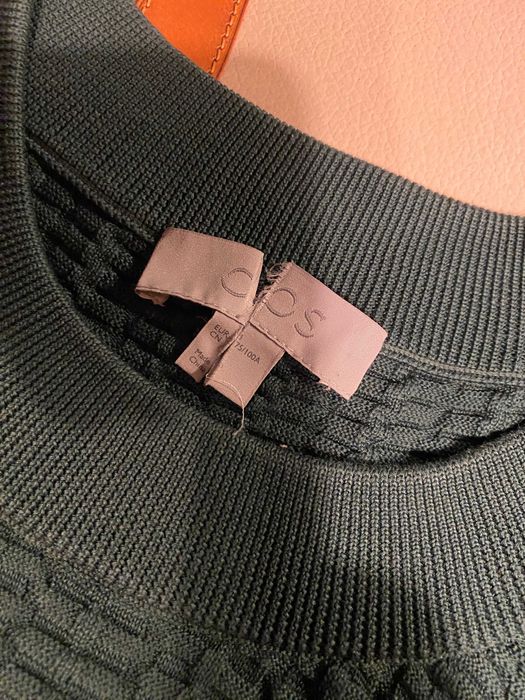 COS светер, розмір М. Колір ізумруд.