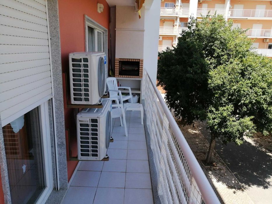 Excelente T1 Piscina+Ac+Garagem 300m Praia A Pêra ALGARVE – Férias