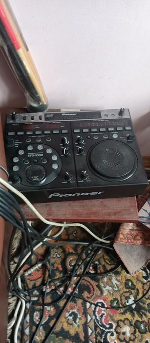 Pioneer EFX-1000 — профессиональный DJ эффект-процессор