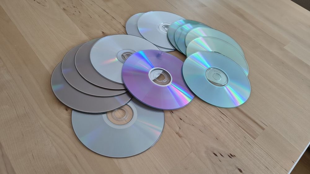 13szt. płyty CD DVD zużyte - do prac plastycznych
