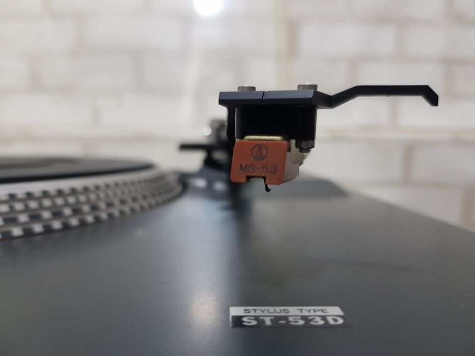 Віниловий програвач GRAETZ HSP-4000, (33/45 об/хв) б/в з Німеччини