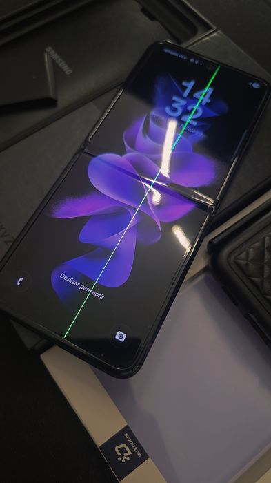 Samsung Z Flip 3 5g - 256Gb - Preto - Amoled Risca