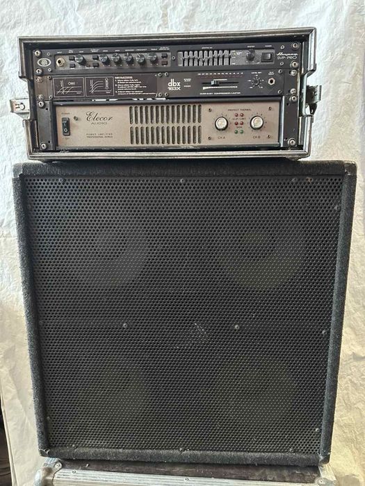 басова гітарна голова з премпом Ampeg SVT Pro