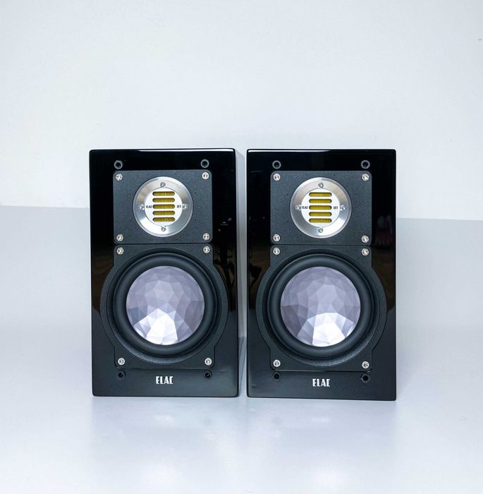 Elac BS 243 Black High Gloss