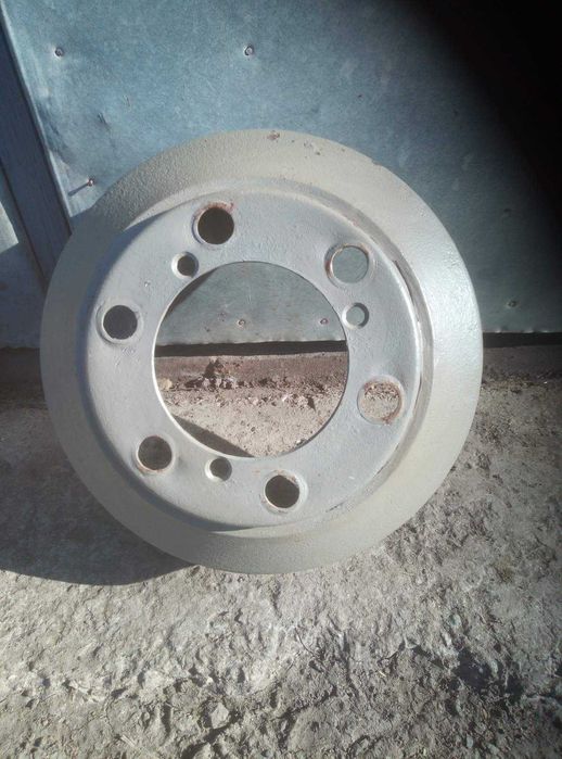 Продам задній тормозний диск на ГАЗ 53