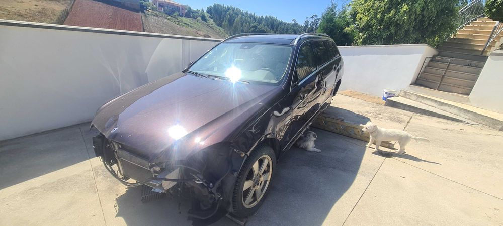 Mercedes Benz W212 Acidentado